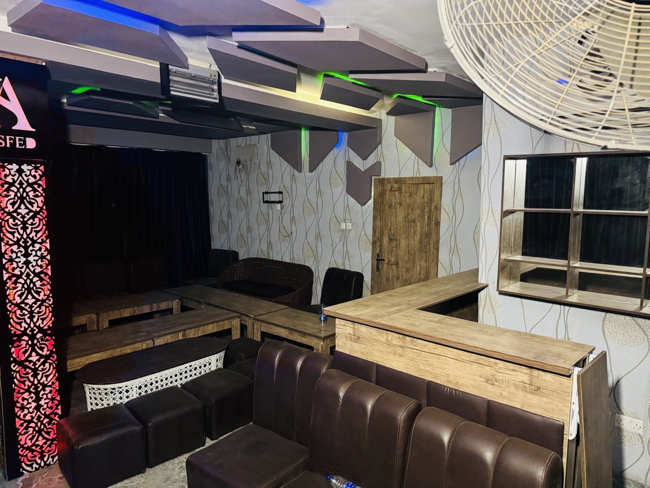 Conference Room at Asfed Lounge & Suites — photograph 2