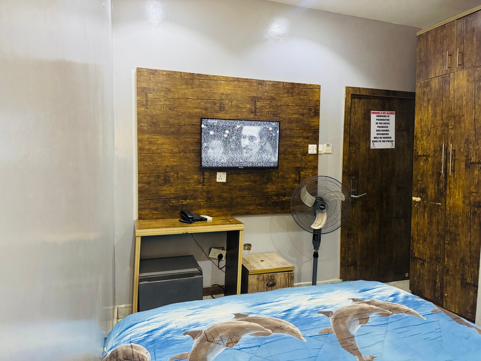 Budget at Asfed Lounge & Suites