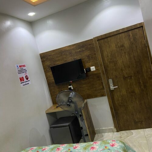 Budget Room – Luxury, Comfort & Elegance