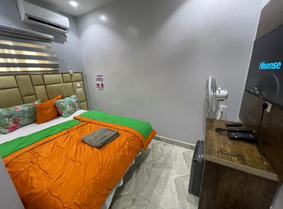 Budget Room – Luxury, Comfort & Elegance Budget Room – Luxury, Comfort & Elegance